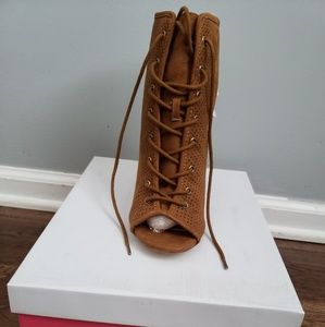 Tan chunky heel